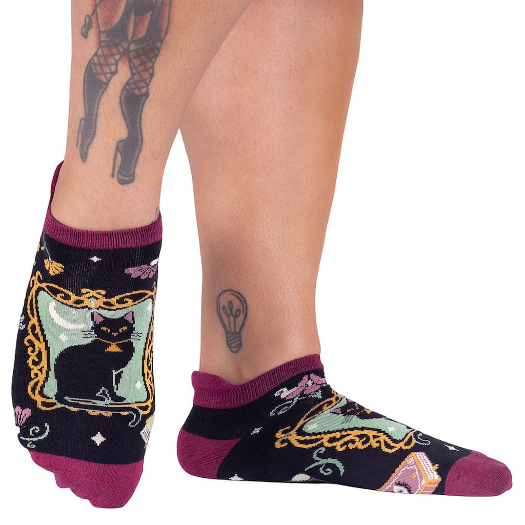 Duchess Shadowfloof's Mew World ankle socks.