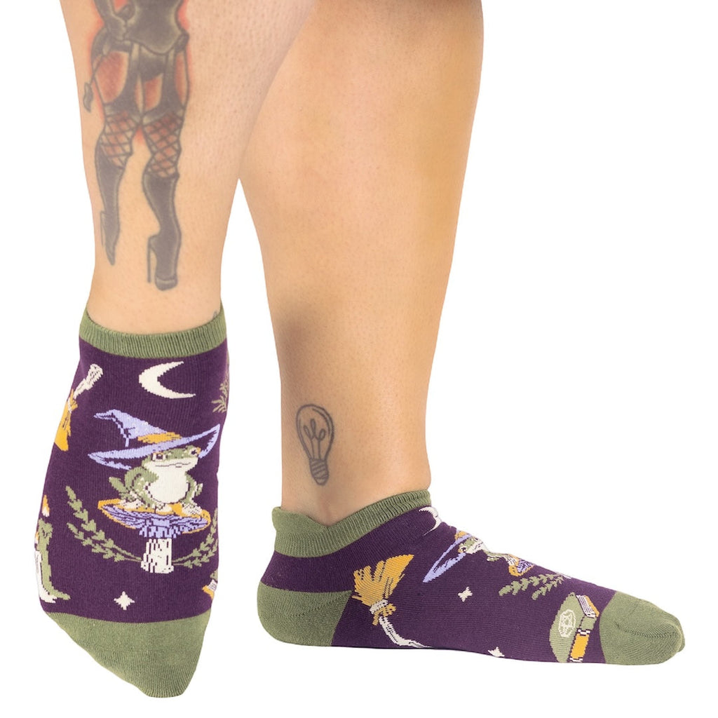 Archtoad of Hatville ankle socks.